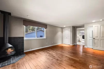 8902 Park Ridge Drive W, University Place, WA 98467 - Photo 33