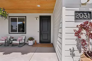 2031 E 9th St, La Center, WA 98629 - Photo 3
