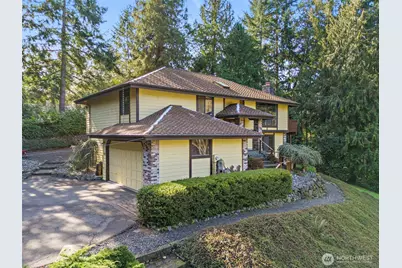 7861 University Point Circle NE, Bremerton, WA 98311 - Photo 1