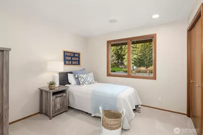 18605 NE 191st Street, Woodinville, WA 98077 - Photo 27