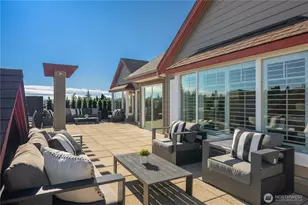 2425 33rd Ave W, Seattle, WA 98199 - Photo 29