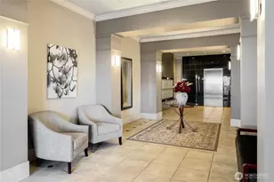 2425 33rd Ave W, Seattle, WA 98199 - Photo 3