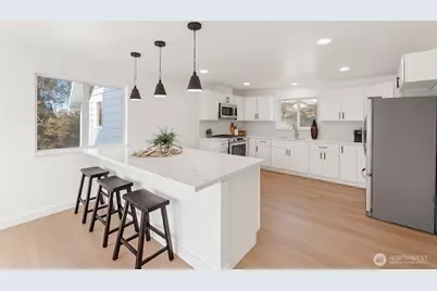 8305 Duncan Ave S, Seattle, WA 98118 - Photo 3