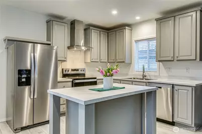 2400 Donovan Avenue #4, Bellingham, WA 98225 - Photo 5