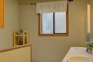 8311 NE 175th St, Kenmore, WA 98028 - Photo 9