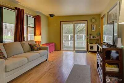 8311 NE 175th Street, Kenmore, WA 98028 - Photo 3