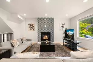 4326 NE 44th St, Seattle, WA 98105 - Photo 13