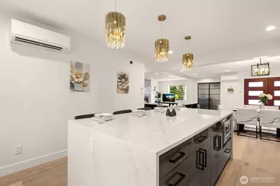 4326 NE 44th Street, Seattle, WA 98105 - Photo 11