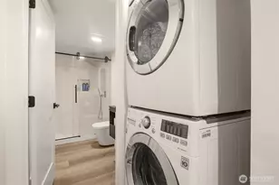 4326 NE 44th St, Seattle, WA 98105 - Photo 29