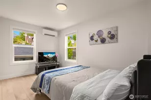 4326 NE 44th St, Seattle, WA 98105 - Photo 17