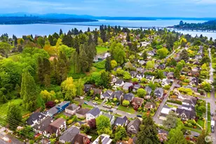 4326 NE 44th St, Seattle, WA 98105 - Photo 37