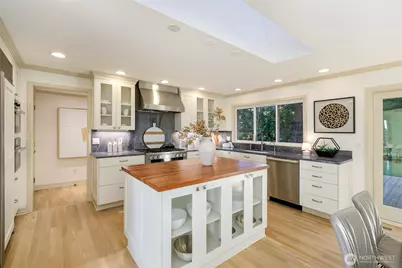 8280 SE 61st Street, Mercer Island, WA 98040 - Photo 11