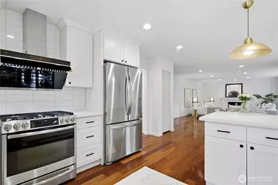 3049 Bellevue Way NE, Bellevue, WA 98004 - Photo 13