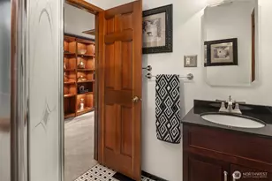 2048 213th Ave NE, Sammamish, WA 98074 - Photo 13