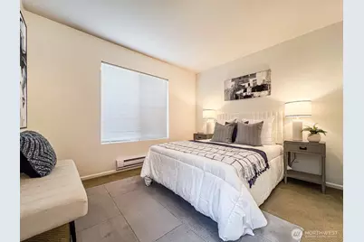 7005 Holly Park Drive S, Seattle, WA 98118 - Photo 17