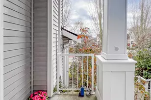 7005 Holly Park Dr S, Seattle, WA 98118 - Photo 29