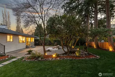 10009 45th Avenue NE, Seattle, WA 98125 - Photo 3