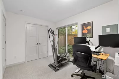 1422 E Cherry St, Seattle, WA 98122 - Photo 7