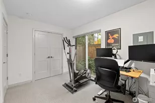 1422 E Cherry St, Seattle, WA 98122 - Photo 7