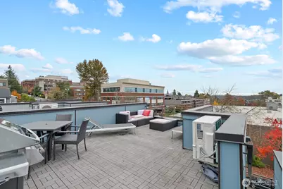 1422 E Cherry St, Seattle, WA 98122 - Photo 25