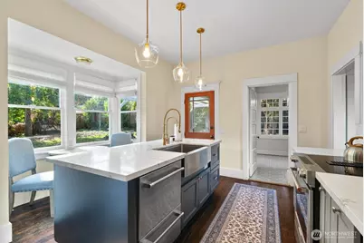 9615 57th Avenue S, Seattle, WA 98118 - Photo 13