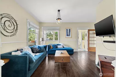 9615 57th Avenue S, Seattle, WA 98118 - Photo 9