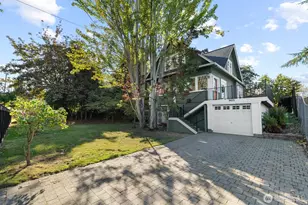 9615 57th Ave S, Seattle, WA 98118 - Photo 3