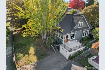 9615 57th Avenue S, Seattle, WA 98118 - Photo 1