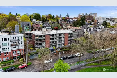 732 11th Avenue E #305, Seattle, WA 98102 - Photo 21