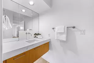 732 11th Ave E, Seattle, WA 98102 - Photo 13