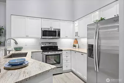 16125 Juanita Woodinville Way NE #403, Bothell, WA 98011 - Photo 5