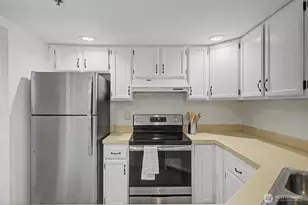 15209 Sunwood Blvd, Tukwila, WA 98188 - Photo 7