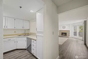 15209 Sunwood Blvd, Tukwila, WA 98188 - Photo 3