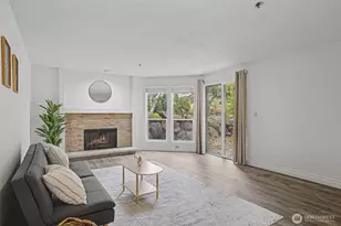 15209 Sunwood Blvd, Tukwila, WA 98188 - Photo 1