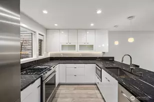 6121 NE 175 St, Kenmore, WA 98028 - Photo 13