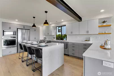 1942 7th Avenue W, Seattle, WA 98119 - Photo 9