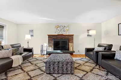 12721 3rd Avenue NW, Seattle, WA 98177 - Photo 3