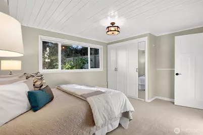 12721 3rd Avenue NW, Seattle, WA 98177 - Photo 27