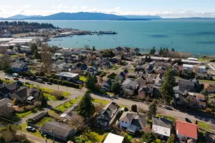 717 13th St, Bellingham, WA 98225 - Photo 3