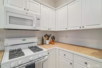 722 239th Lane SE, Sammamish, WA 98074 - Photo 11