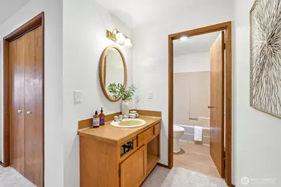 10825 34th Avenue SW, Seattle, WA 98146 - Photo 15