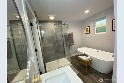 242 W Bluff Drive, Port Angeles, WA 98362 - Photo 27