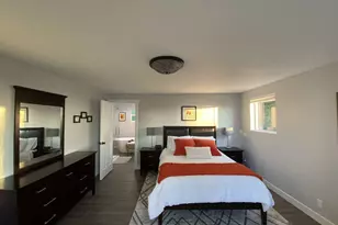 242 W Bluff Dr, Port Angeles, WA 98362 - Photo 23