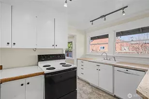 608 Wilson St SE, Olympia, WA 98501 - Photo 9