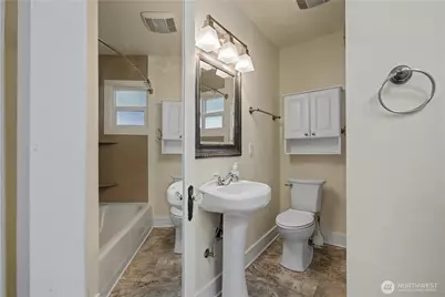 608 Wilson Street SE, Olympia, WA 98501 - Photo 17