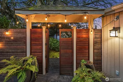 4709 154th Place SE, Bellevue, WA 98006 - Photo 3