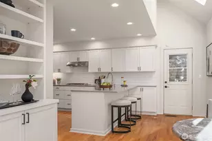 2706 E Helen St, Seattle, WA 98112 - Photo 17