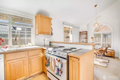 33 Lakewood Oaks Drive SW, Lakewood, WA 98499 - Photo 11