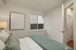 105 NW 39th St, Seattle, WA 98107 - Photo 23