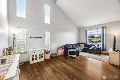 7503 Village Dr, Sumner, WA 98390 - Photo 3